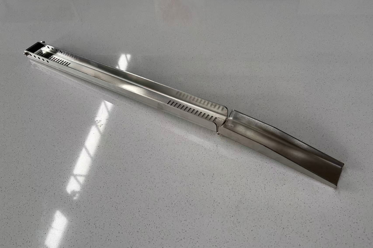 ROLL PLATE 테일게이트 롤 플레이트 — 스테인리스 브리지 플레이트